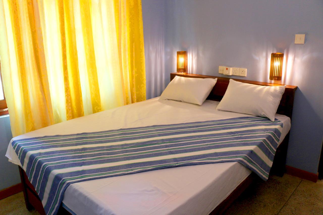 Lavish Eco Jungle Hotel Tissamaharama Buitenkant foto