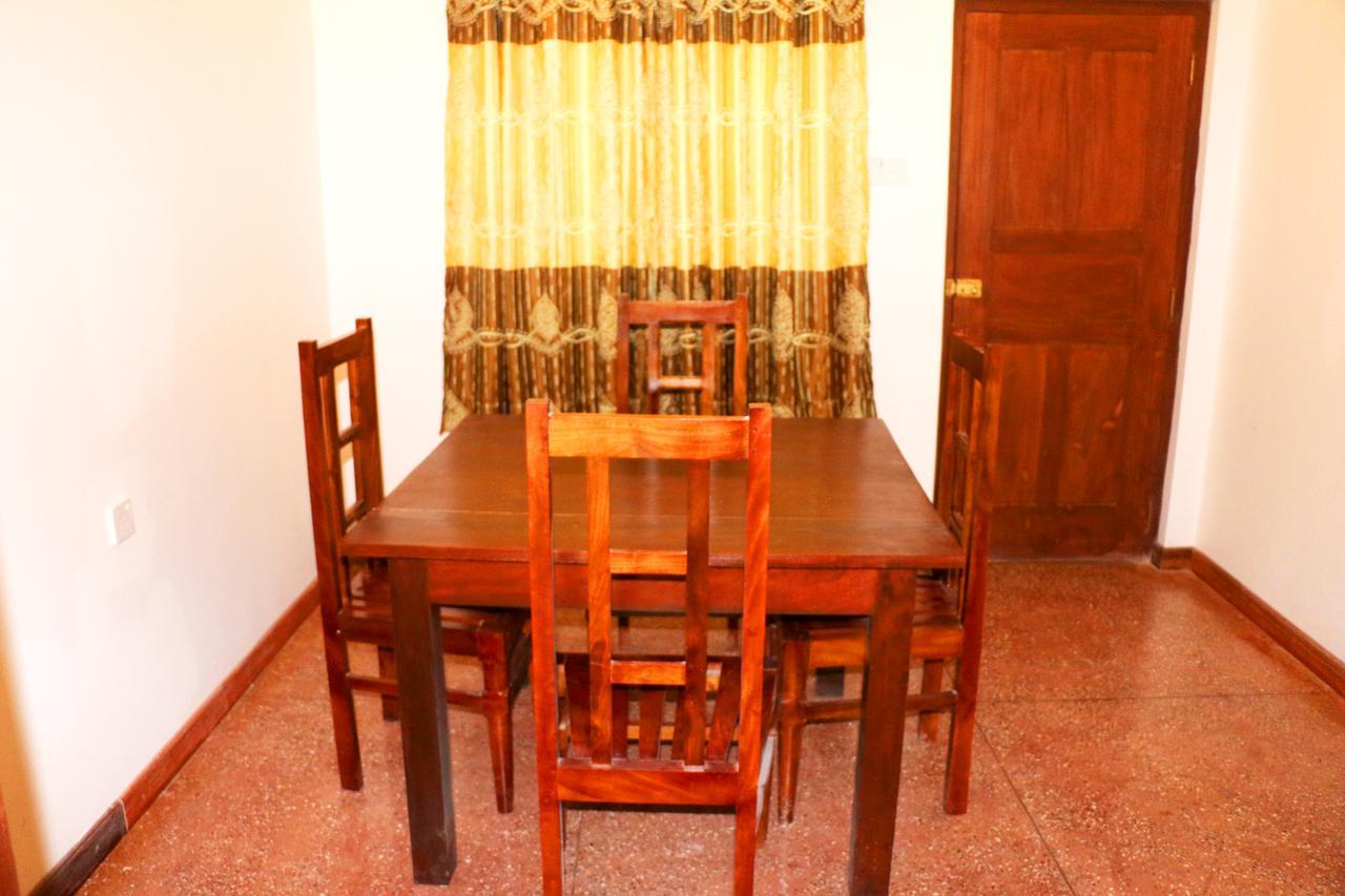 Lavish Eco Jungle Hotel Tissamaharama Buitenkant foto