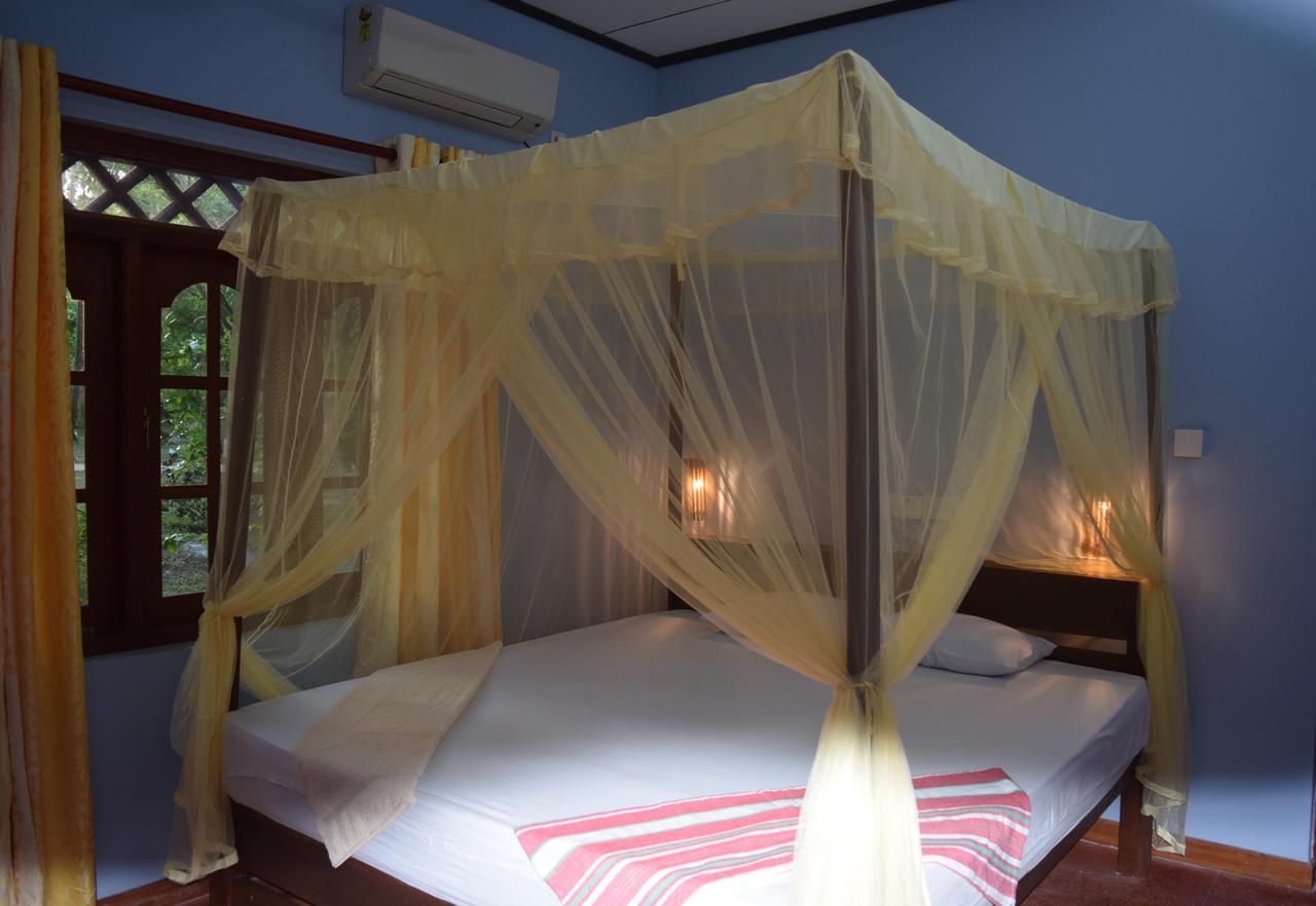Lavish Eco Jungle Hotel Tissamaharama Buitenkant foto